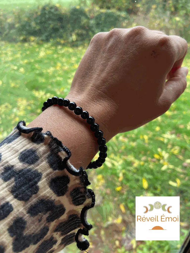 bracelet agate noire 6mm 2.webp