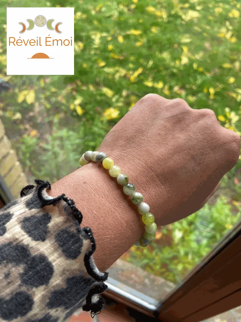 bracelet jade olive 2.webp