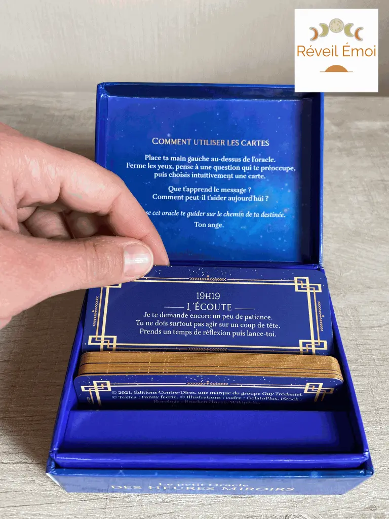 le petit oracle des heures miroirs.webp