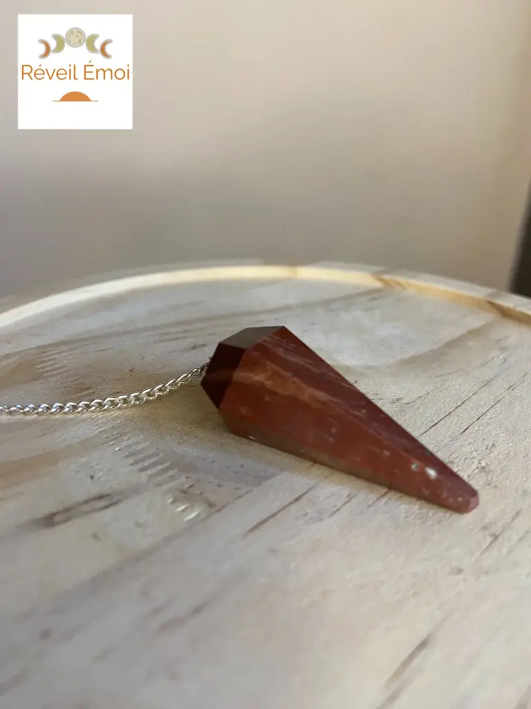 Pendule Jaspe Rouge conique 6 faces