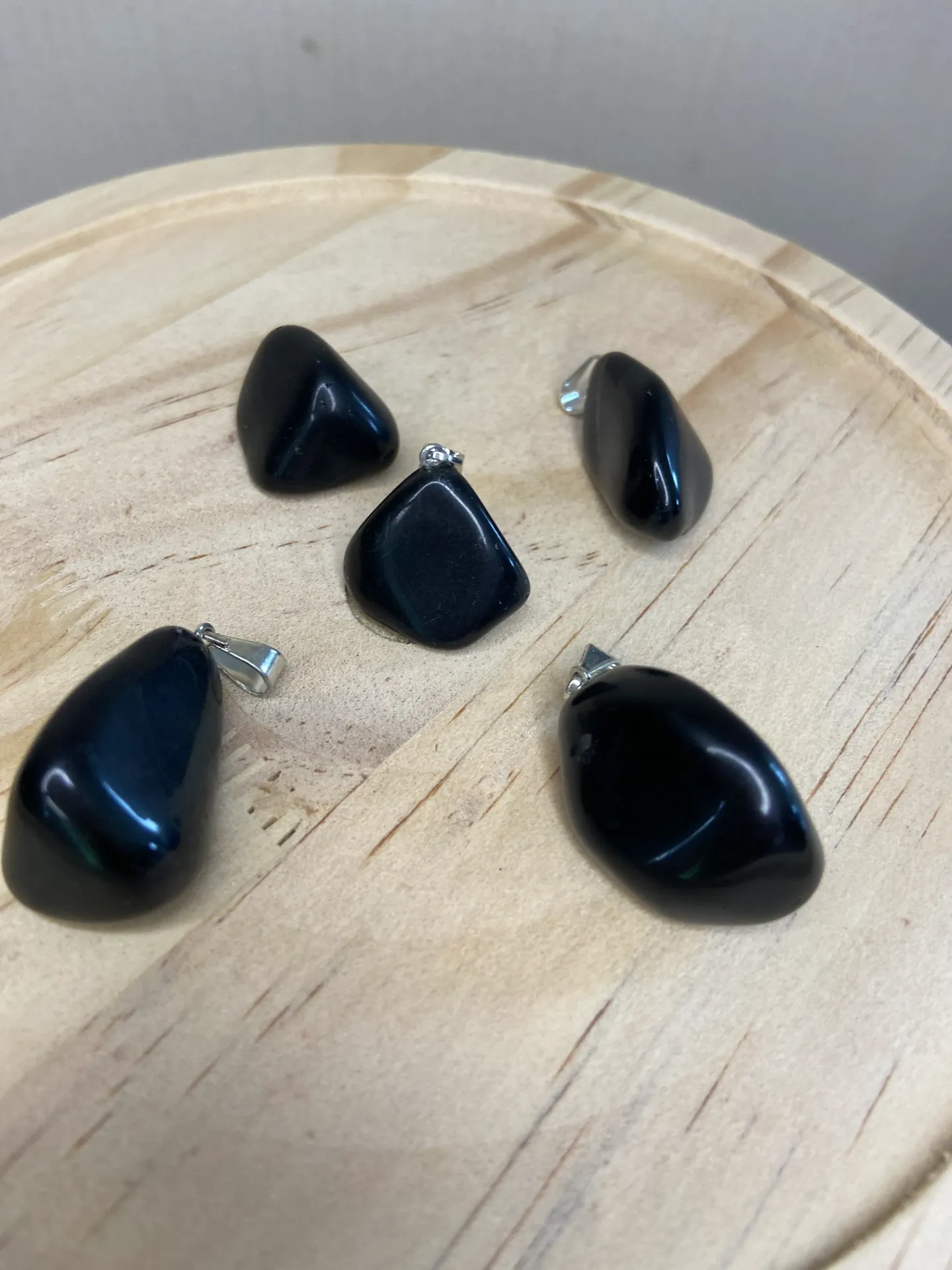 Pendentif gemme obsidienne noire avec crochet