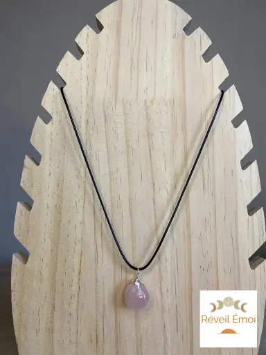 [PEN-QRCC] Pendentif gemme Quartz Rose cordon ciré